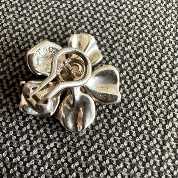 Tiffany & Co Wild Rose Flower Stud/Clip Earrings Silver - Picture 6 of 8